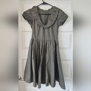 HAZEL Small knee length dress.  Olive green. W/pockets. Cotton. Like new.No belt
